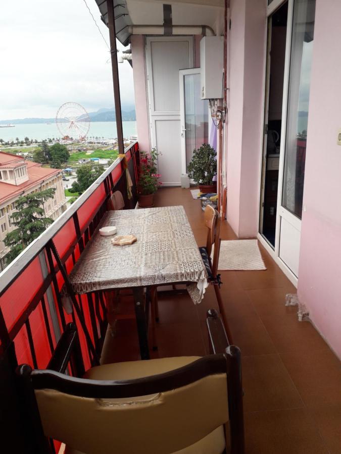 Apartment Boulevardside Batumi Exterior foto
